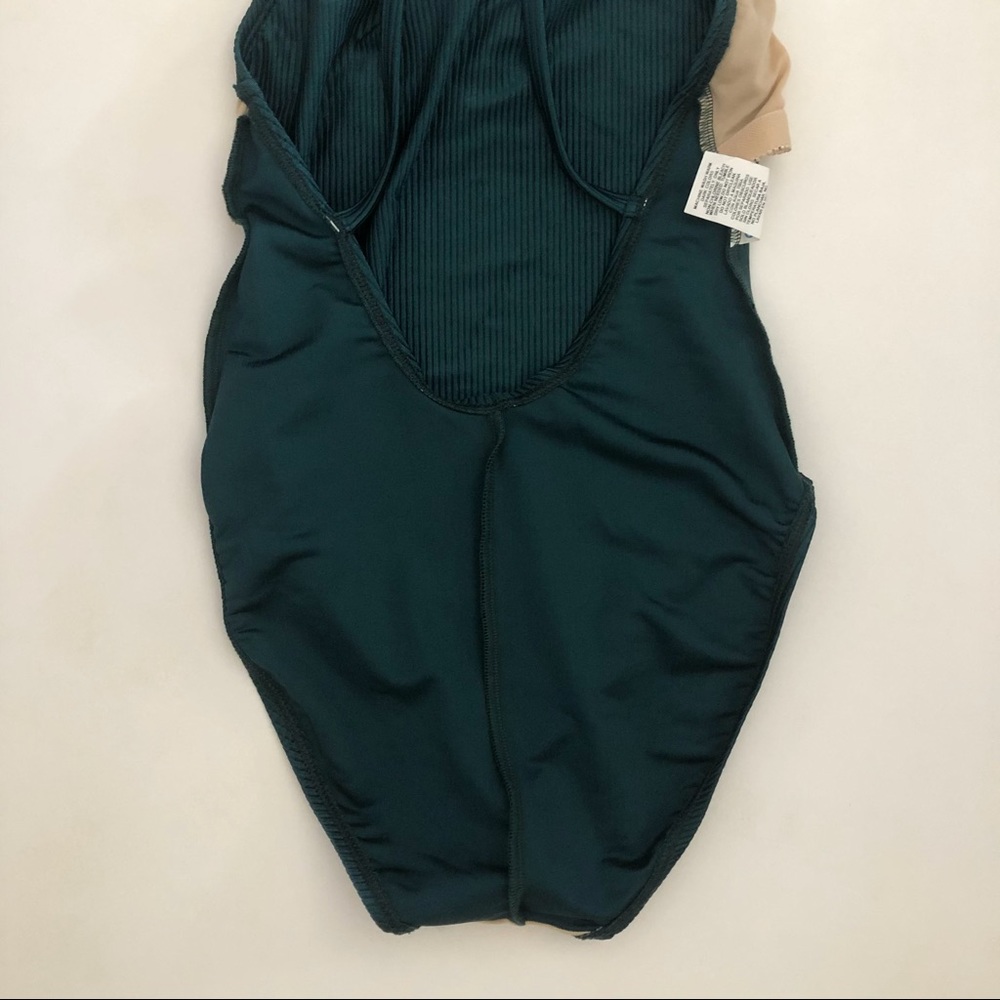 Vintage Ribbed Swimsuit Sz M - Picture 4 of 7